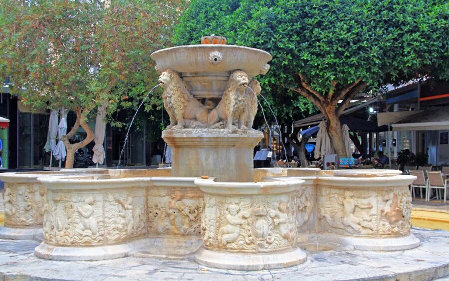 From Rethymnon: Day Trip to Knossos Palace & Heraklion City - The guide and driver make a real difference