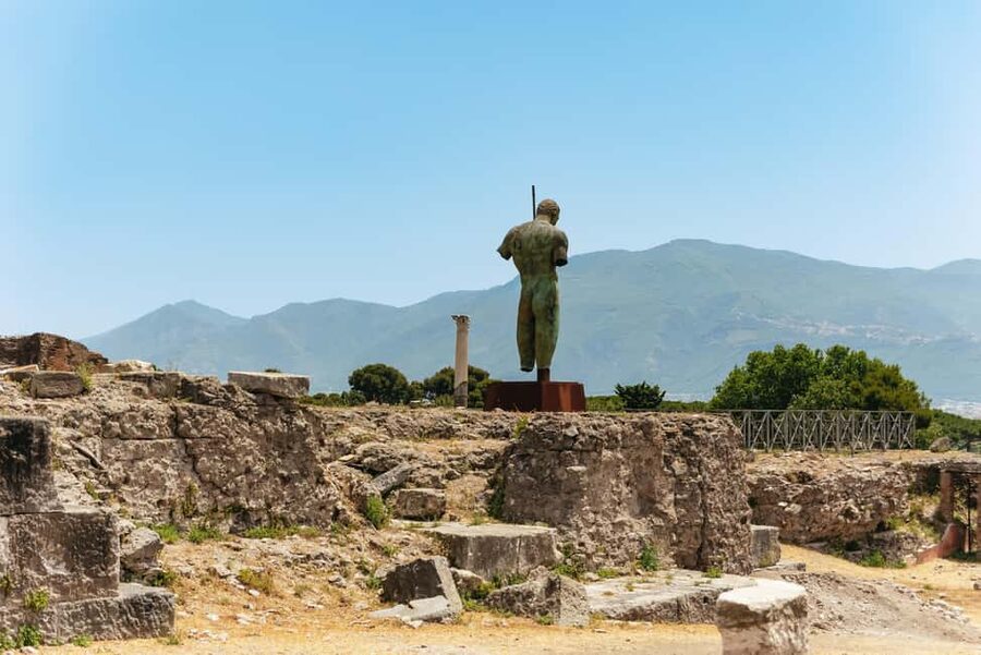 From Rome: Pompeii Day Trip with Optional Vesuvius and Lunch - Key points at a glance