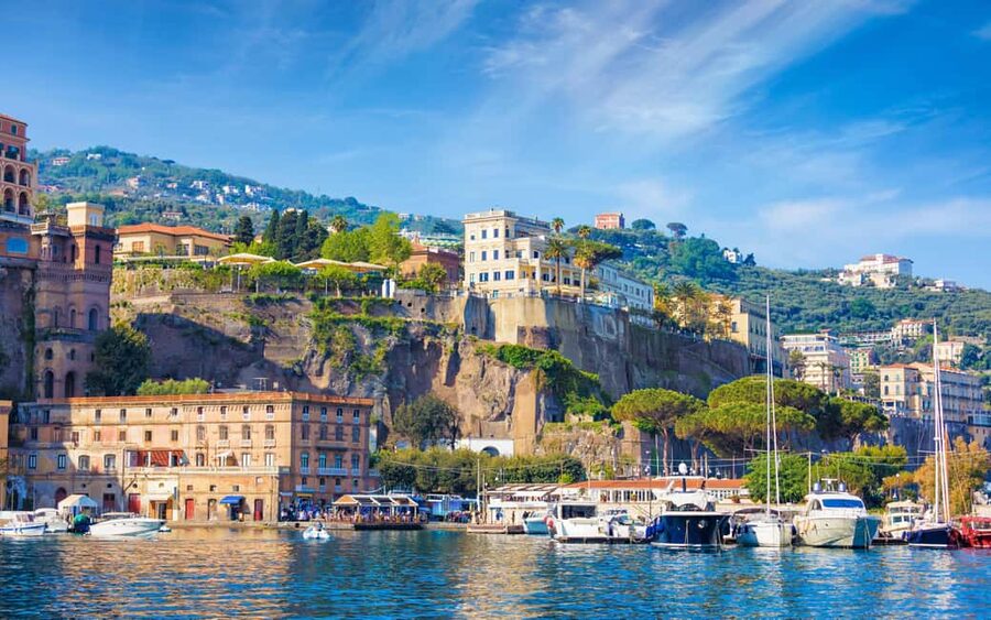 From Rome: Positano, Amalfi Coast and Sorrento Day Trip - The long ride south from Piazza del Popolo