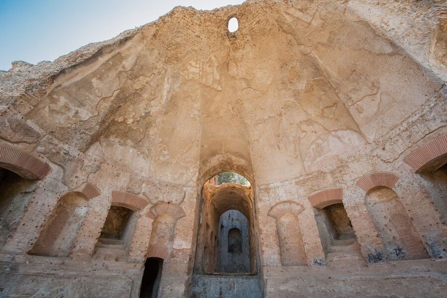 From Rome: Villa D'Este & Villa Adriana Day Trip with Lunch - What the guided format adds