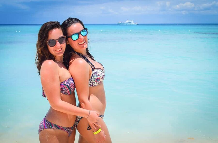 From Santo Domingo: Saona Island Day Trip w/ Lunch & Drinks - A 1:00 pm buffet on the beach