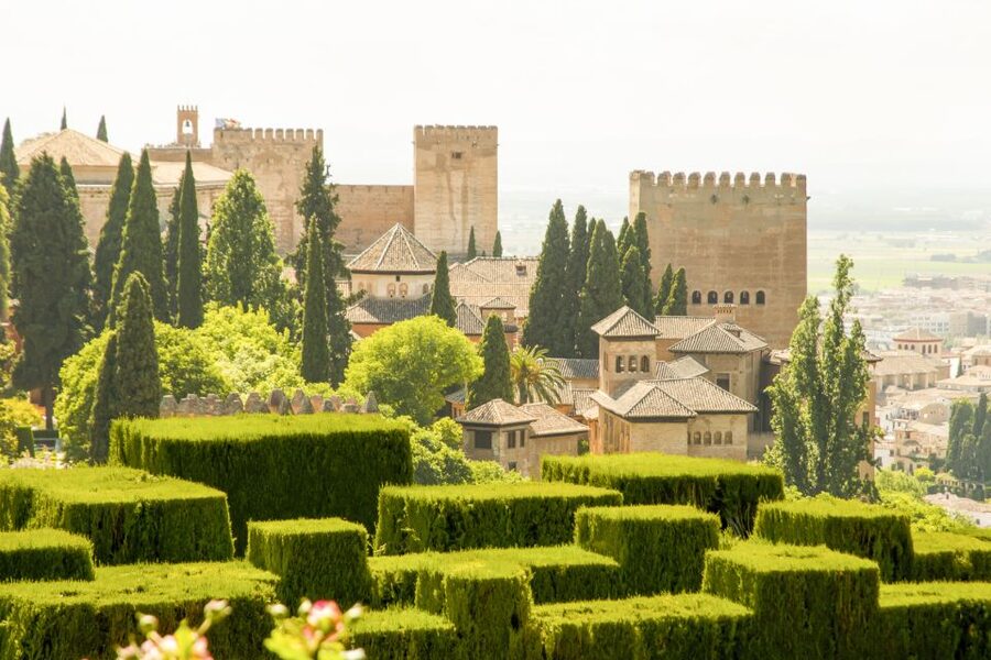 From Seville: Granada Day Trip with Alhambra and Albaicín - Should you book it?