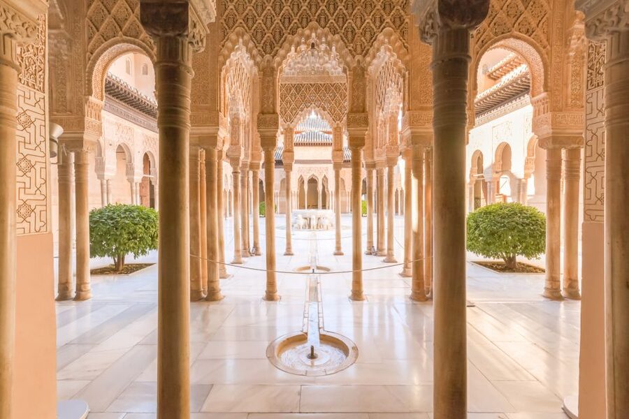 From Seville: Private Granada Day-Trip with Alhambra Visit - The people who can make a long day easier