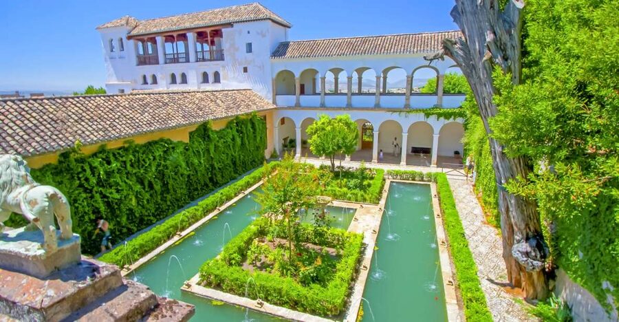 From Seville: Private Granada Day-Trip with Alhambra Visit - The 100-minute drive from Seville to Granada