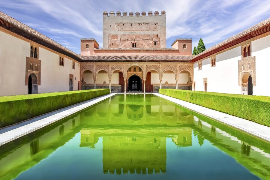 From Seville: Private Granada Day-Trip with Alhambra Visit - The Nasrid Palaces and the most detailed interiors