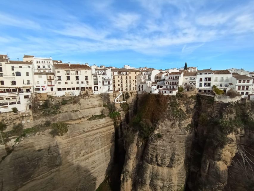 From Seville: Ronda+Setenil de las Bodegas Day Trip - Ronda’s gorge and the Puente Nuevo
