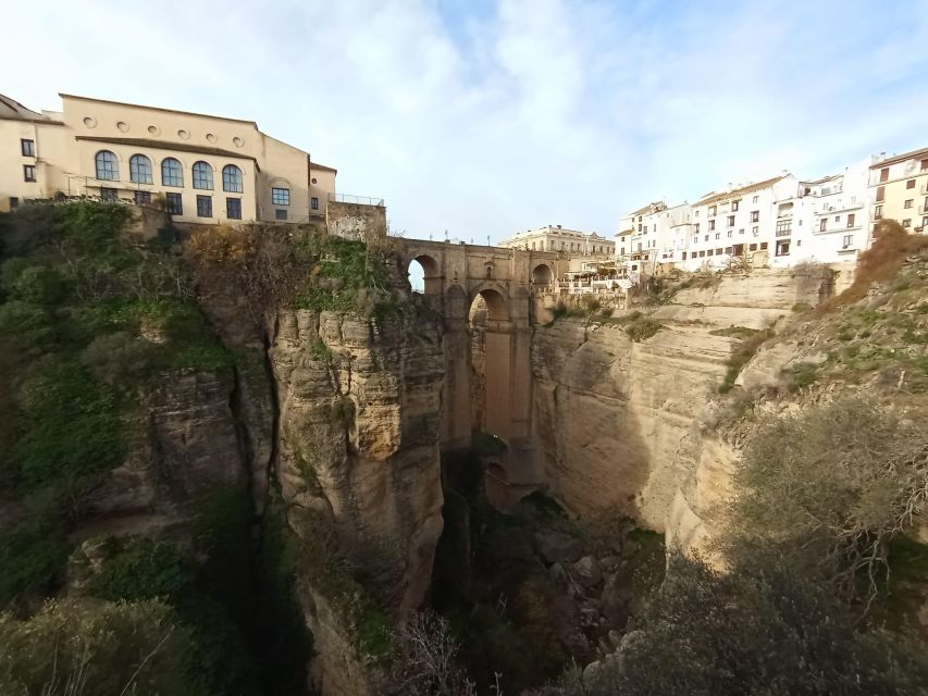 From Seville: Ronda+Setenil de las Bodegas Day Trip - Booking details worth knowing