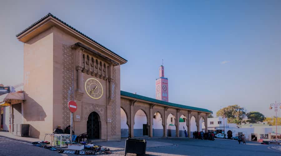 From Seville: Tangier Day Trip with Local Guide and Lunch - From Seville to Tarifa by road