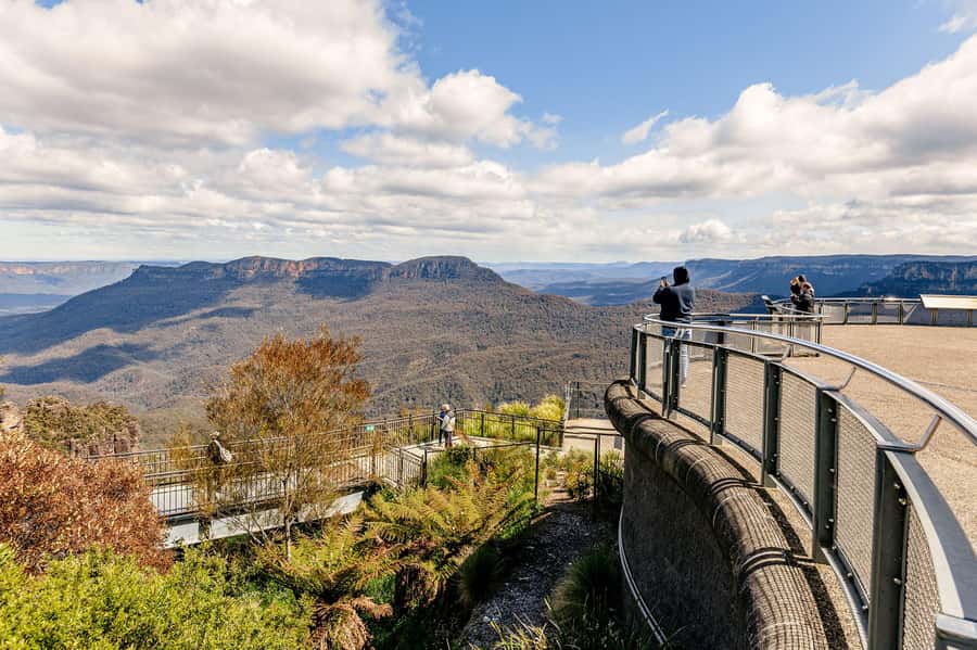 From Sydney: Blue Mountains Full-Day Trip - Featherdale Wildlife Park: the most hands-on stop