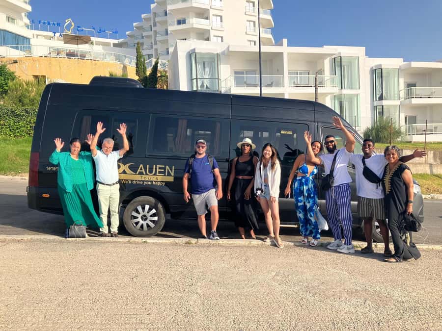 From Tangier: Day Trip to Tetouan with Local Guide - Lunch, shopping, and 90 minutes of free time
