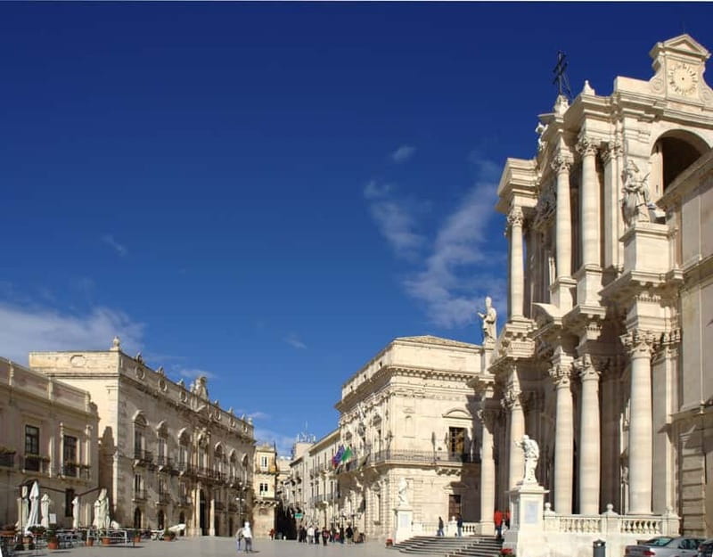 From Taormina: Syracuse and Noto Guided Day Trip by Bus - Ortigia brings Syracuse down to the sea