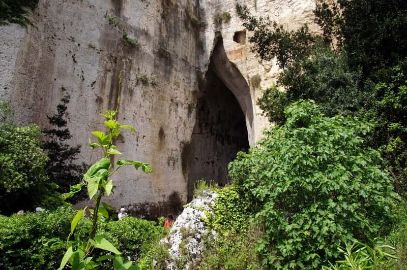 From Taormina: Syracuse and Noto Guided Day Trip by Bus - Noto, Sicily’s Baroque showpiece