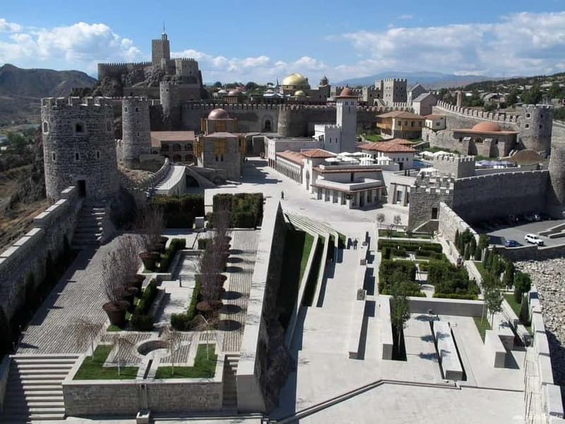From Tbilisi: Borjomi, Rabath and Vardzia Day Trip - Lunch in Aspindza breaks up the route