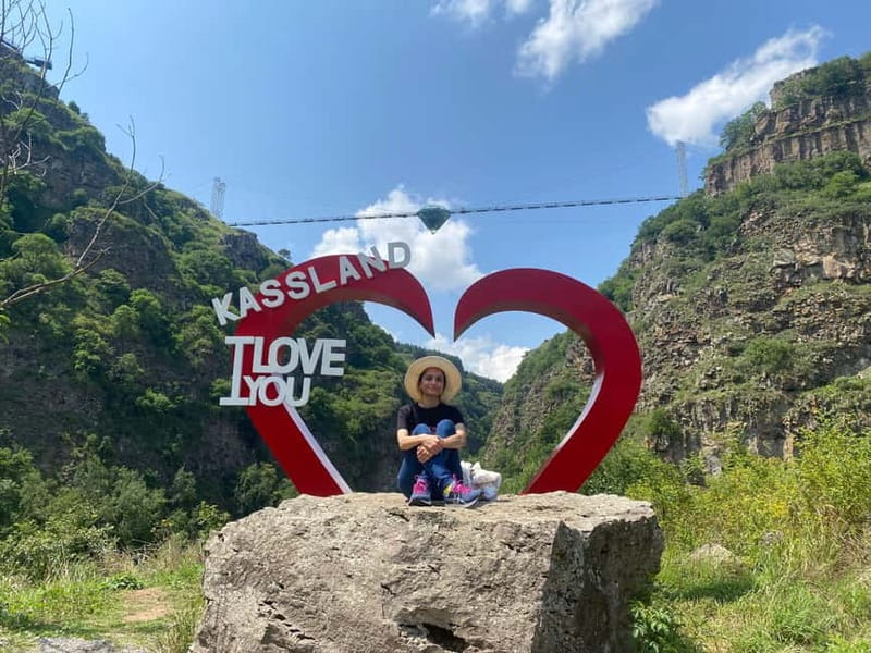 From Tbilisi: Diamond Bridge and Dashbashi Canyon Day Trip - The 2-kilometer walk to the waterfall