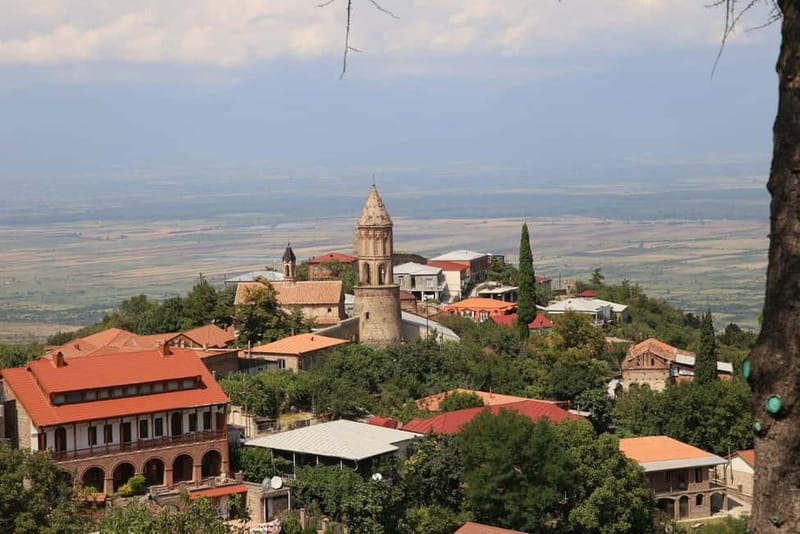 From Tbilisi: Kakheti & Sighnaghi Guided Day Trip with Wine - Sighnaghi’s streets and Alazani Valley views
