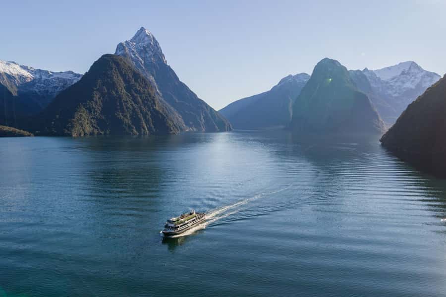 From Te Anau: Milford Sound Cruise and Coach Day Trip - Eglinton Valley gives you the first big view