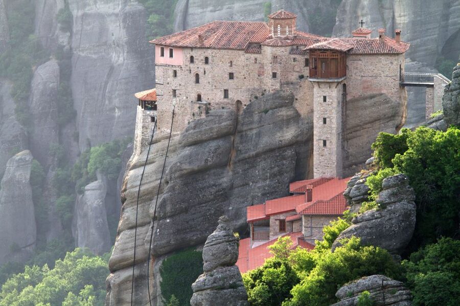 From Thessaloniki: Full Day Trip to Meteora - What the guides add to the visit