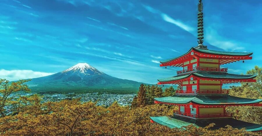 From Tokyo: Mount Fuji & Hakone Customize Private Day Tour - Oshino Hakkai, spring water, and village atmosphere