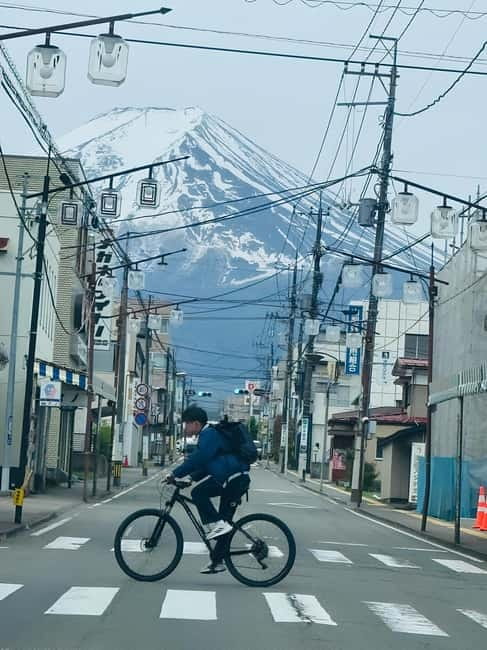 From Tokyo: Mt. Fuji & Hakone Private Day Trip - Oshino Hakkai: Water, Houses, and a Slower Pace