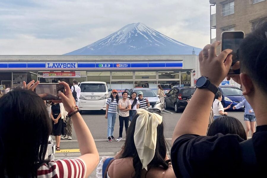 From Tokyo: Mt. Fuji & Hakone Private Day Trip - Kitaguchi Hongu Fuji Sengen Shrine