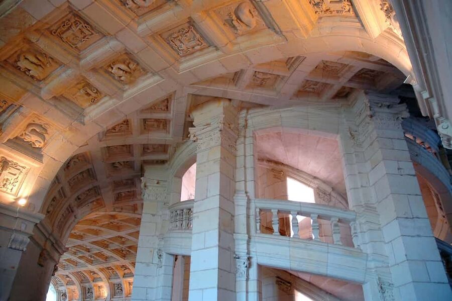 From Tours/Amboise: Chenonceau & Chambord Chateaux Day Trip - Chenonceau and the château over the Cher