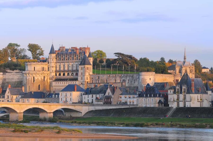 From Tours/Amboise: Chenonceau & Chambord Chateaux Day Trip - How much value do you get for $199?