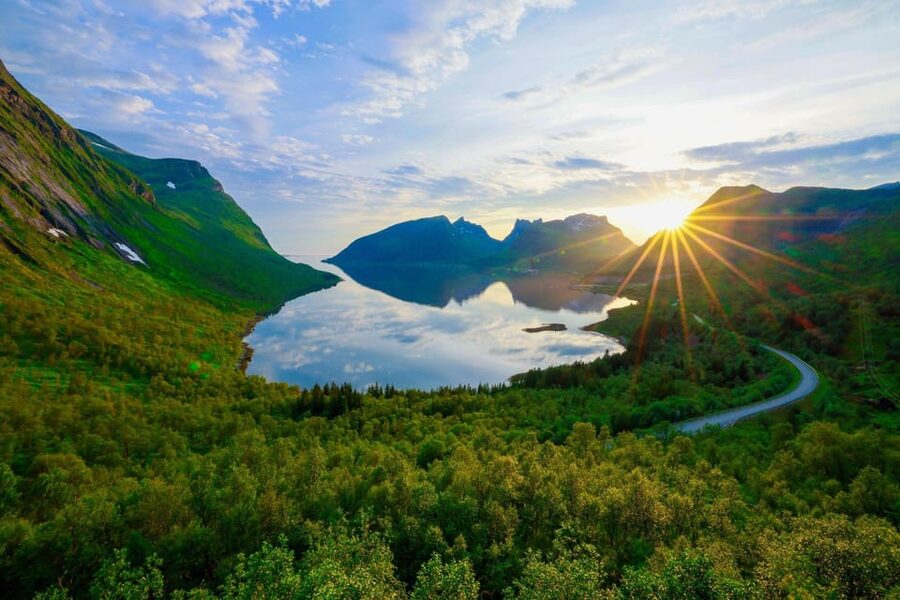 From Tromsø:（Chinese）Senja Day Trip - Botnhamn and the road back