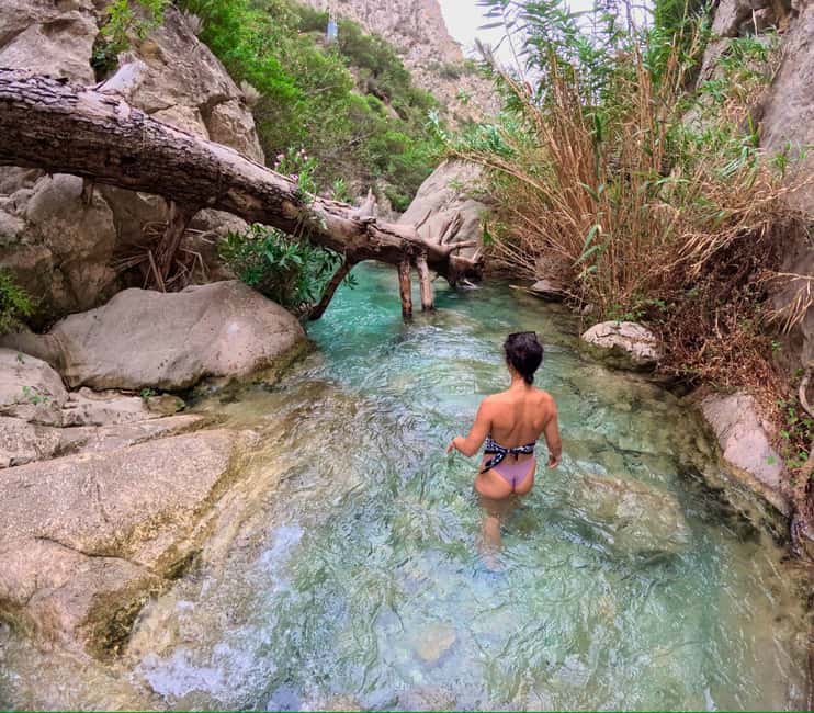 From Valencia: Guadalest, Altea & Algar Waterfalls Day Trip - Altea: white streets and blue domes