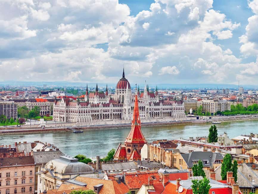 From Vienna: Bratislava and Budapest Guided Day Trip - Two capitals, one very long day