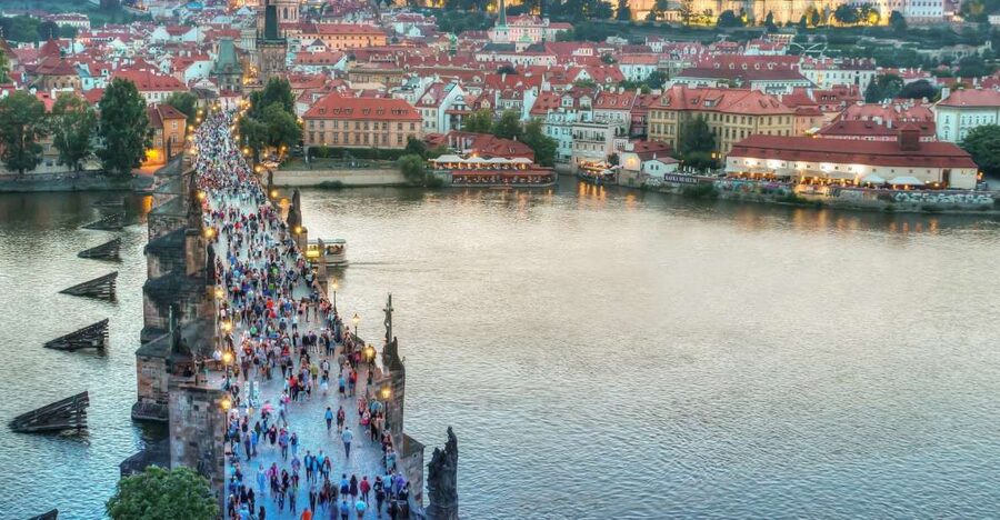 From Vienna: Full-Day Trip to Prague - What the driver-led format really means