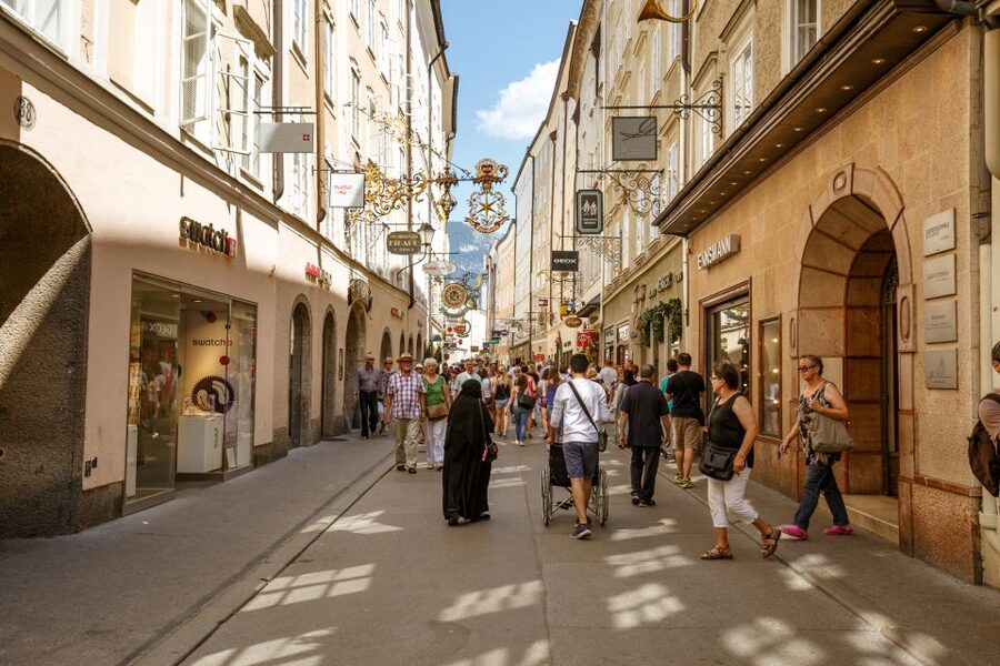 From Vienna: Guided Day Trip to Salzburg - Sound of Music locations for film fans