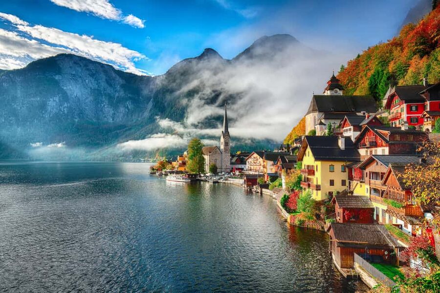 From Vienna: One Day Hallstatt Guided Day Trip - Schloss Ort: a smaller stop with a storybook setting