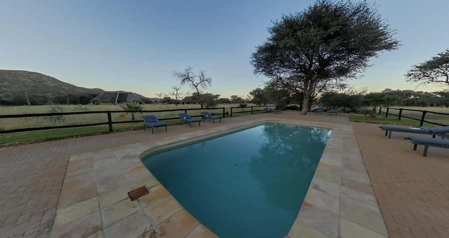 From Windhoek: Okapuka Safari Lodge Day Trip - Why Okapuka works as a quick safari from Windhoek