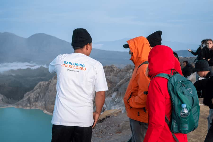 From Yogyakarta or Bali: Bromo & Ijen 3D2N w/ Multi Drop-Off - Ijen after midnight: blue fire, sulfur, and the crater lake