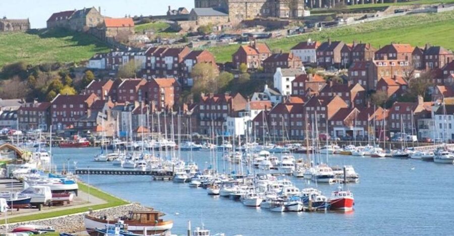 From York: Day Trip to Whitby and The North York Moors - From York to the Kilburn White Horse