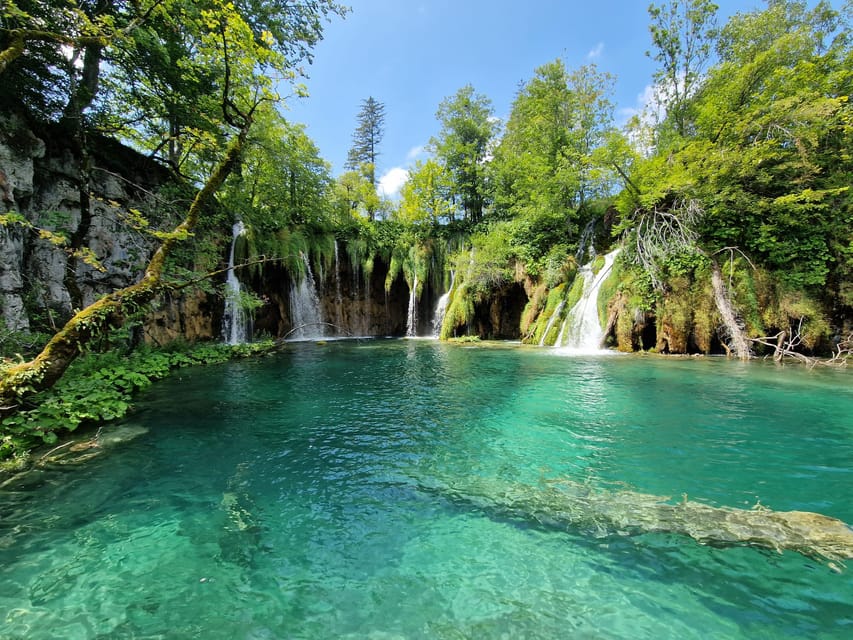 From Zadar: Plitvice Lakes Day Trip with Guide and Boat Tour - How much guiding do you really get
