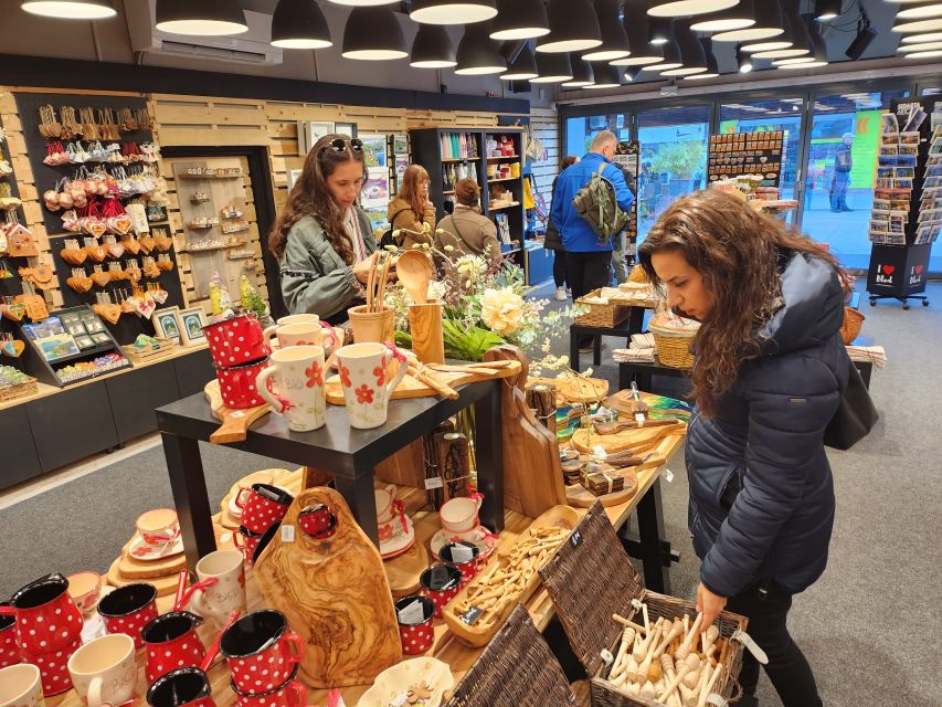 From Zagreb: Ljubljana and Lake Bled Guided Day Trip - Bled cream cake and free time