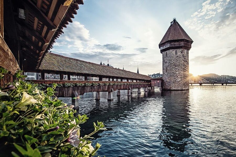 From Zurich: Day Trip to Lucerne with Optional Yacht Cruise - The Zurich departure requires careful attention