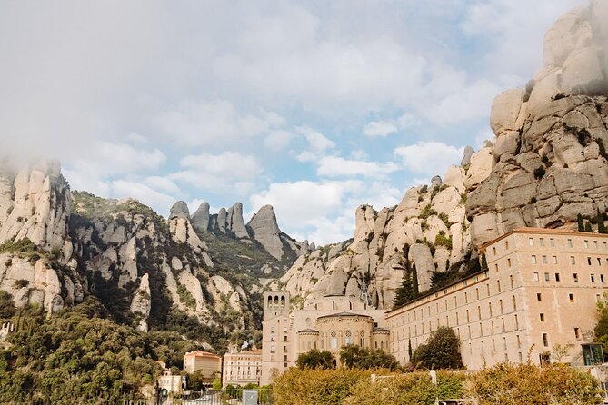 Full-Day Trip Barcelona to Montserrat Monastery & Cava Winery - Starting at 7:50 a.m. near the Gothic Quarter