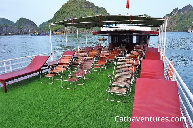 Full day trip to Lan Ha-Ha Long Bay from Cat Ba, avoid the crowds - Kayaking through the caves and rock arches