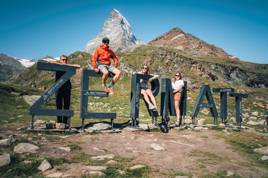 Geneva: Zermatt Day Trip & Glacier Paradise Cable Car Option - How good is the transport and guiding?
