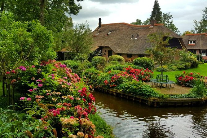 Giethoorn, Zaanse Schans Windmills Guided Day Trip from Amsterdam - Should you book the Giethoorn and Zaanse Schans tour?