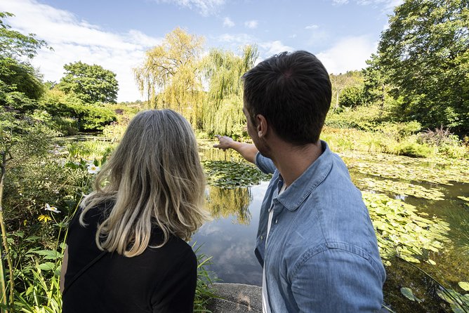 Giverny and Versailles Small Group Day Trip from Paris with Lunch - Should you book Giverny and Versailles in one day?
