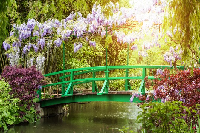 Giverny Monet's Home & Versailles Palace Day Trip from Paris - One hour in the Versailles gardens