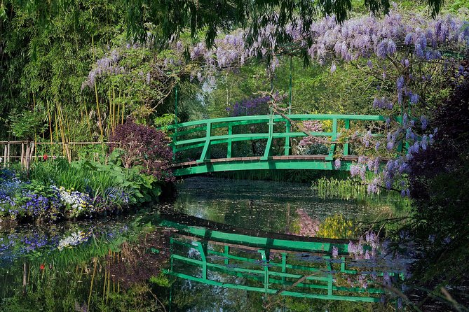 Giverny Monet's House & Versailles Palace Private Day Trip from Paris - Why this pairing works so well