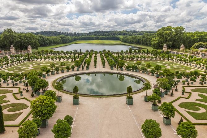 Giverny Monet's House & Versailles Palace Private Day Trip from Paris - Is $879.41 per person a fair price?