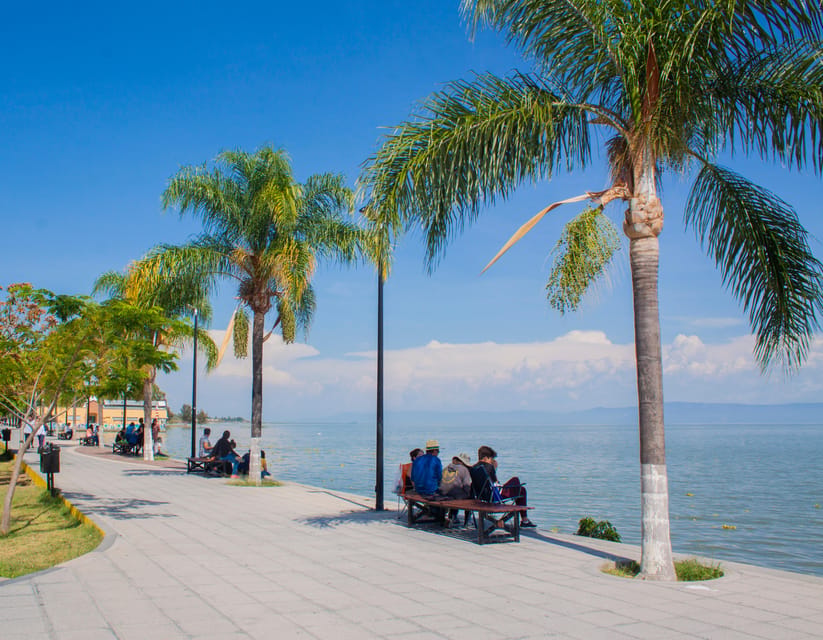 Guadalajara: Lake Chapala and Ajijic Day Trip with Boat Trip - Lake Chapala by catamaran