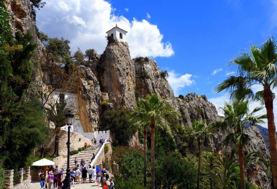 Guadalest day trip - From Albir & Benidorm - Three free hours above the reservoir