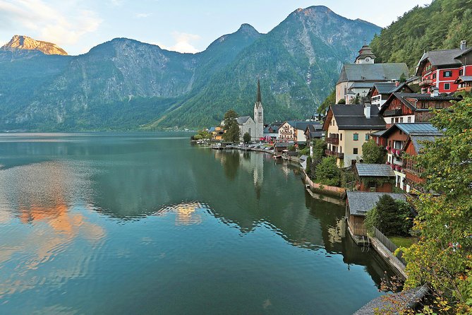 Hallstatt Guided Day Trip from Vienna With Boat Ride Option - The Skywalk above Hallstätter See