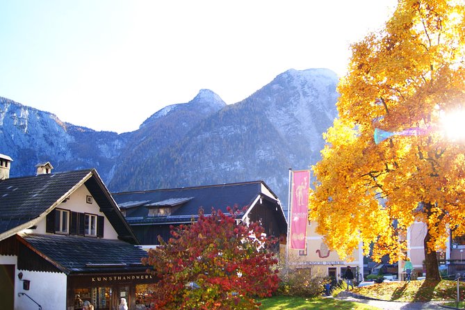 Hallstatt Guided Day Trip from Vienna With Boat Ride Option - Strengberg and the first motorway break